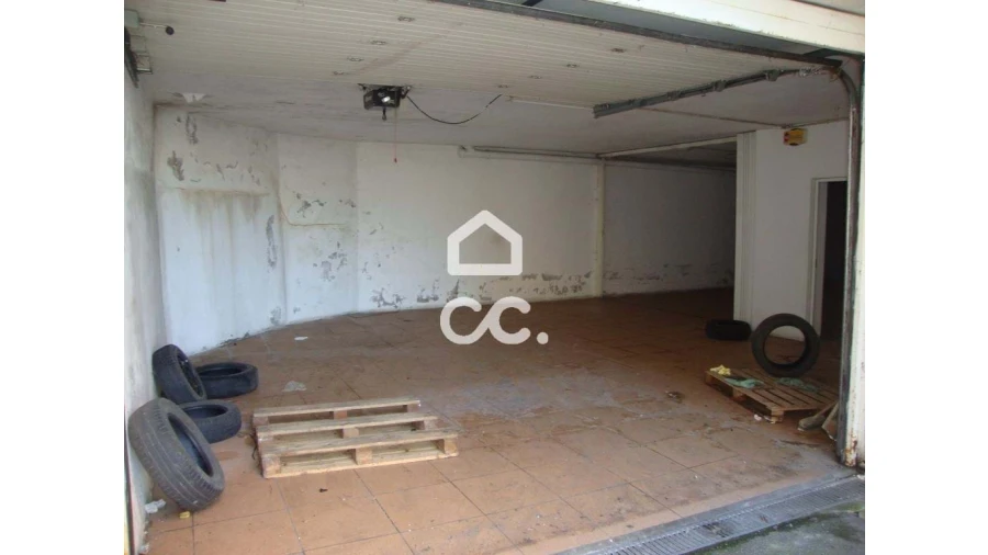 Armazém para Venda em Oliveira (Santa Maria) Foto 3