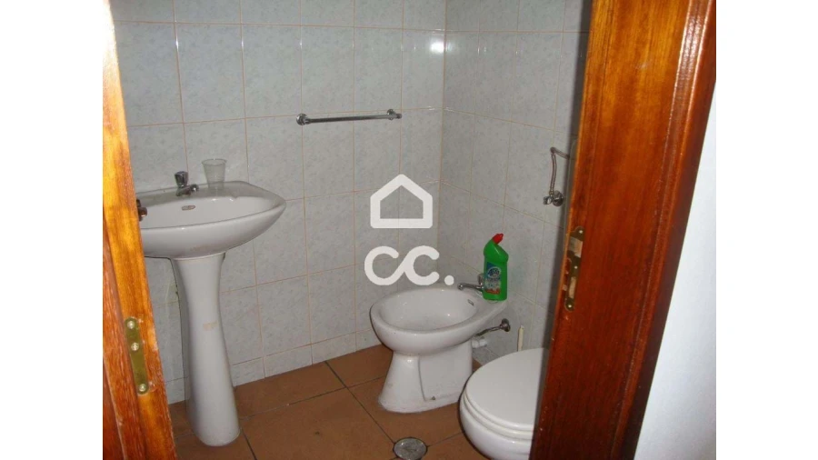 Armazém para Venda em Oliveira (Santa Maria) Foto 4