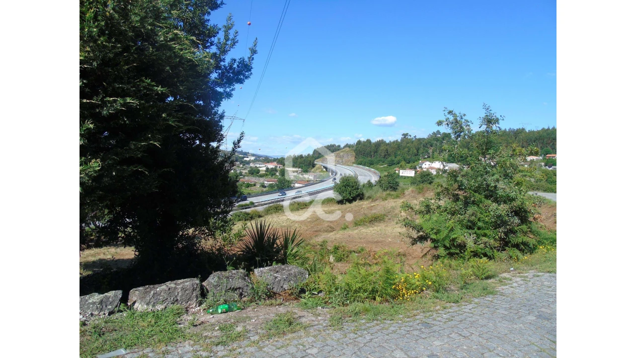 Terreno para Venda em Serzedelo Foto 7