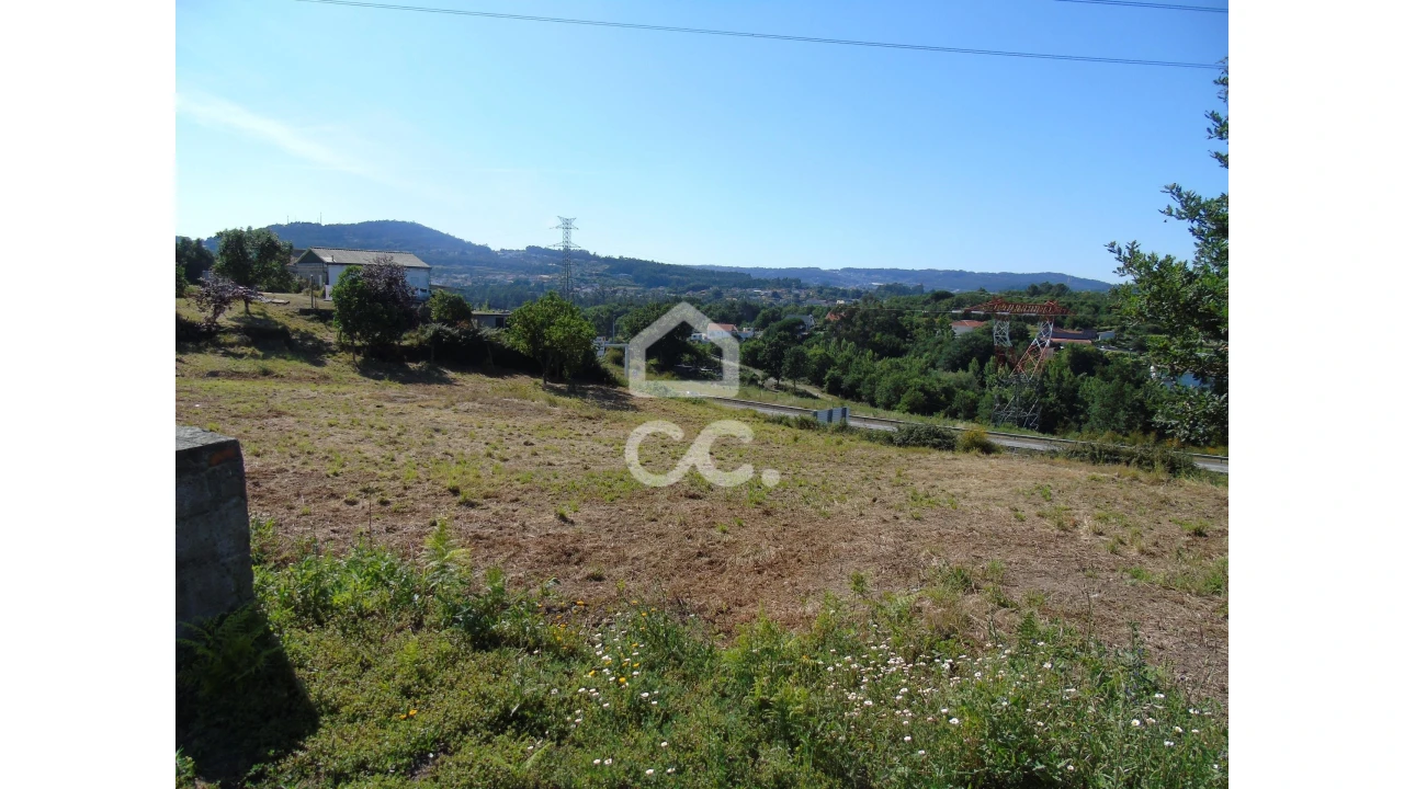Terreno para Venda em Serzedelo Foto 3
