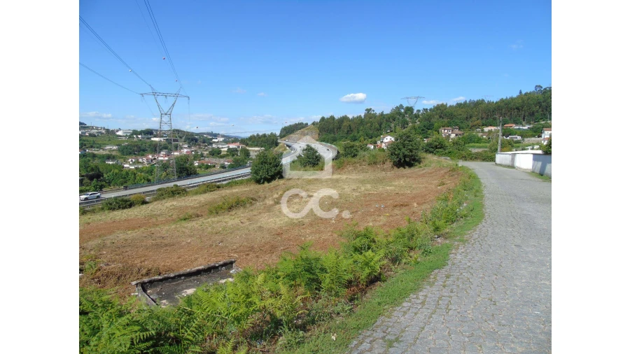 Terreno para Venda em Serzedelo Foto 2