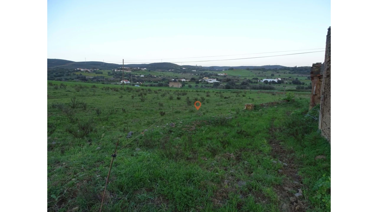 Terreno para Venda em Lagos (São Sebastião e Santa Maria) Foto 4