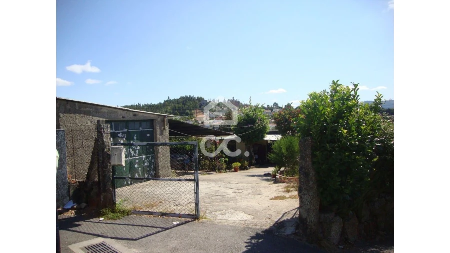 Moradia T2 para Venda em Selho (São Jorge) Foto 9