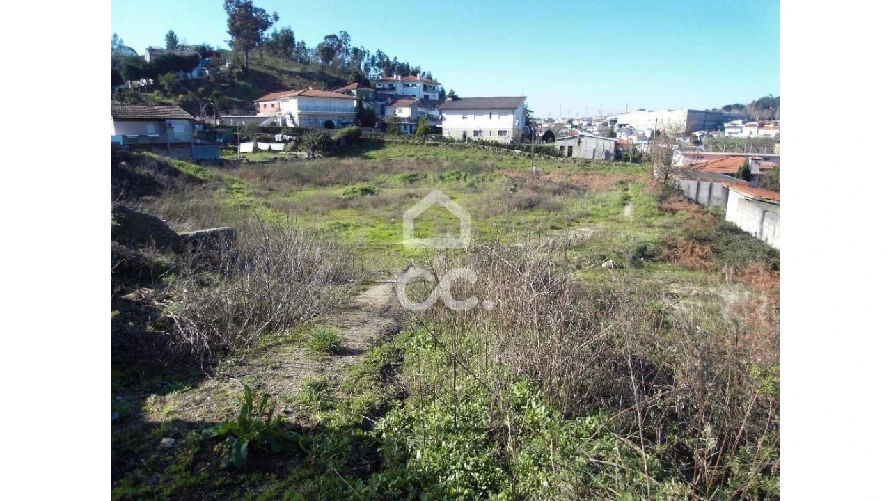 Terreno para Venda em Moreira de Conegos Foto 7