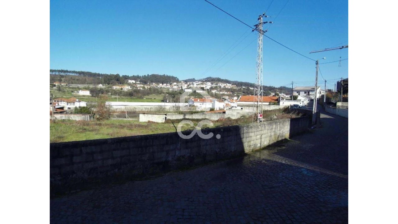 Terreno para Venda em Moreira de Conegos Foto 5