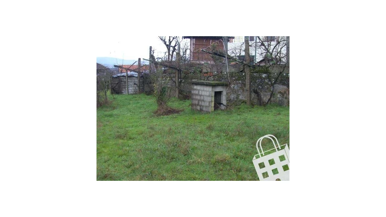 Terreno para Venda em Cambra e Carvalhal de Vermilhas Foto 1