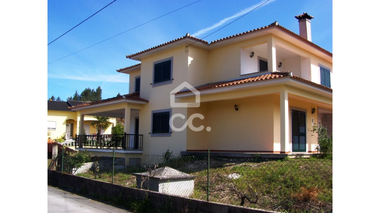 Moradia T5 para Venda em São Pedro do Sul, Várzea e Baiões Foto 1