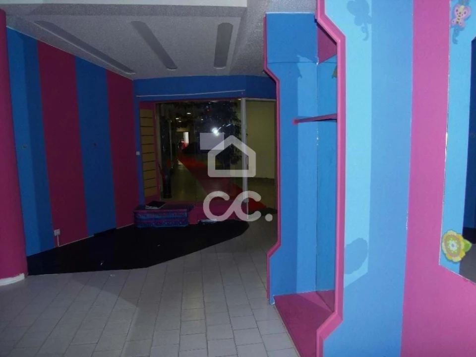 Negócio para Venda em Oliveira, São Paio e São Sebastião Foto 3