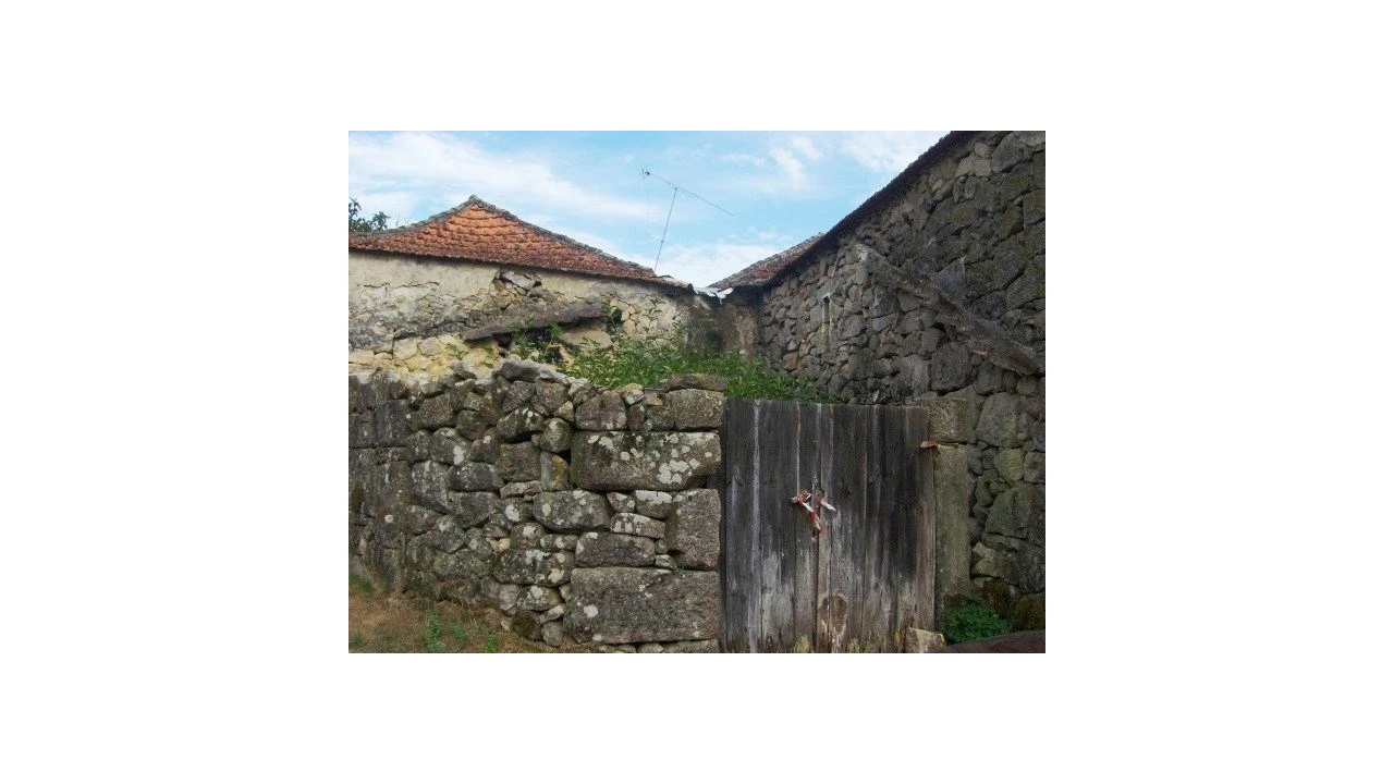 Moradia para Venda em Carvalhais e Candal Foto 1