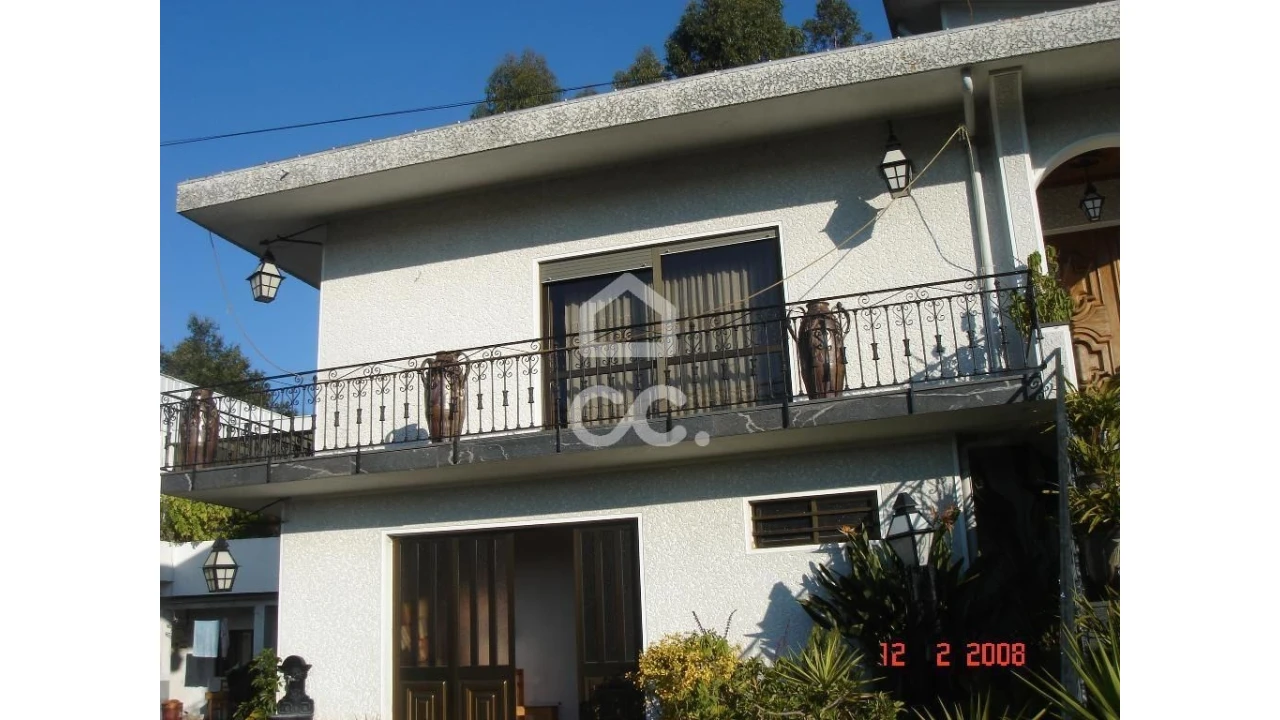 Moradia T4 para Venda em Moreira de Conegos Foto 4