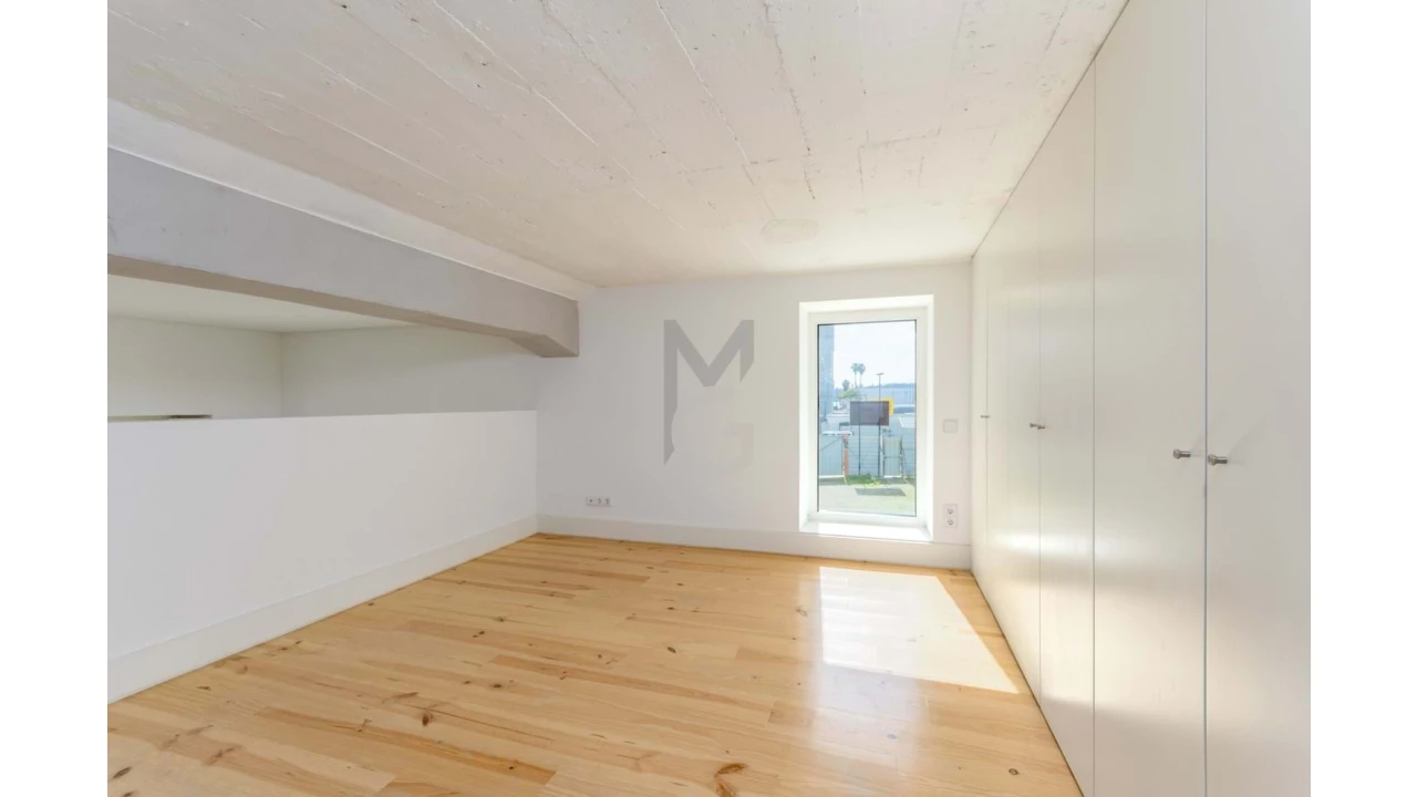 Apartamento T3 para Venda em Misericórdia Foto 10