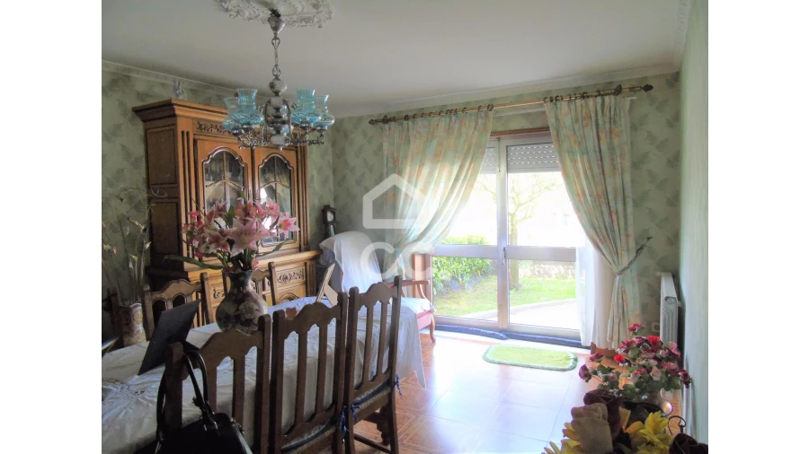 Moradia T3 para Venda em Serzedelo Foto 11