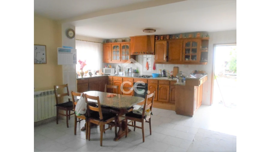 Moradia T3 para Venda em Serzedelo Foto 19