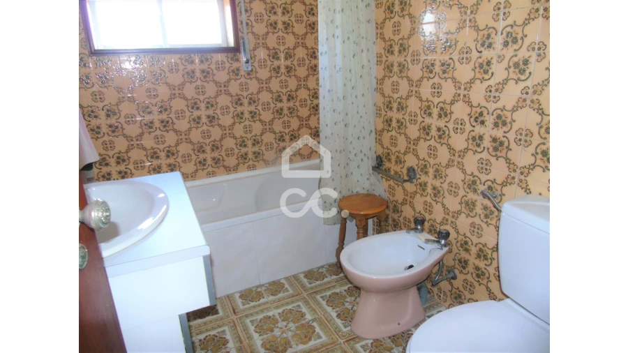 Moradia T3 para Venda em Serzedelo Foto 26