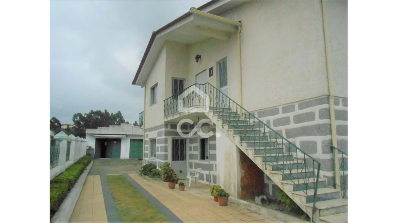 Moradia T3 para Venda em Serzedelo Foto 7