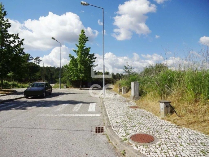Terreno para Venda em Abraveses Foto 3