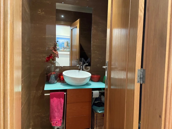 Apartamento T4 para Venda em Carcavelos e Parede Foto 13