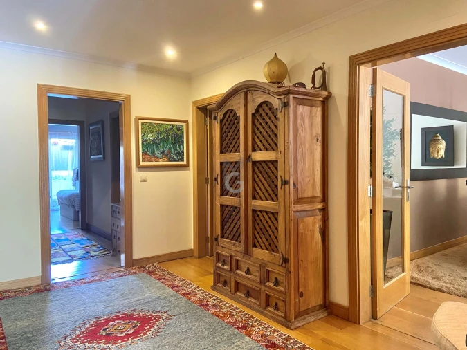 Apartamento T4 para Venda em Carcavelos e Parede Foto 4