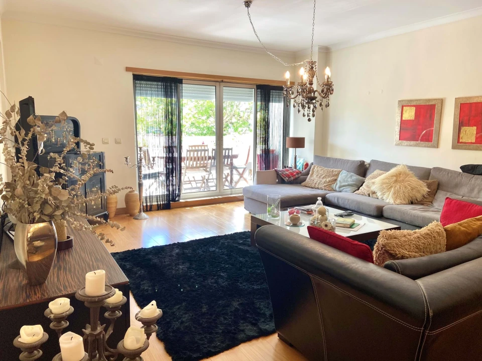 Apartamento T4 para Venda em Carcavelos e Parede Foto 7