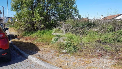 Terreno para Venda em Rio Tinto