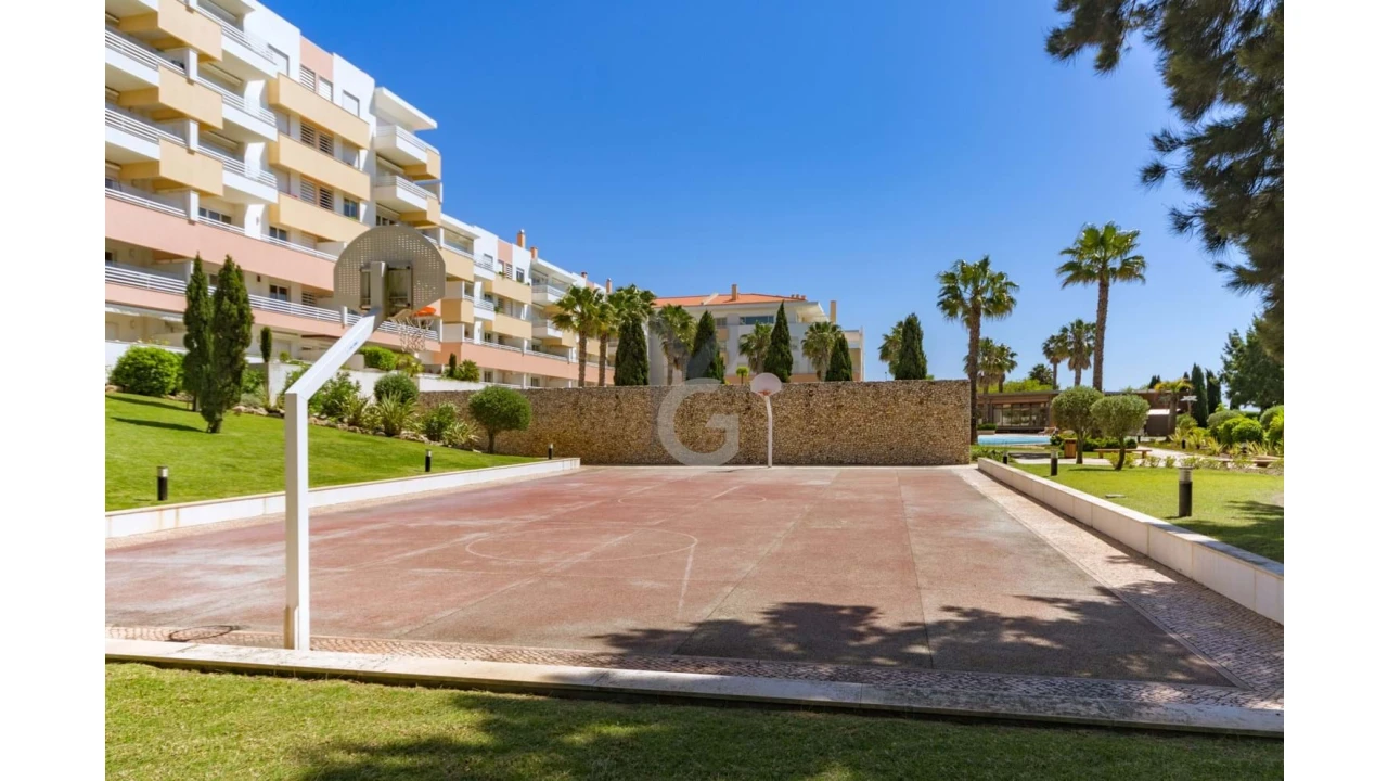 Apartamento T2 para Venda em Carcavelos e Parede Foto 33