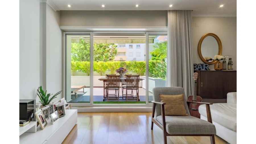 Apartamento T2 para Venda em Carcavelos e Parede Foto 12