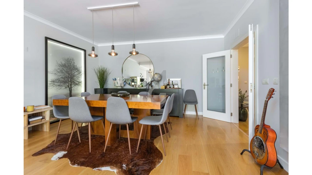 Apartamento T2 para Venda em Carcavelos e Parede Foto 6