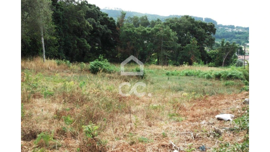 Terreno para Venda em Urgezes Foto 1