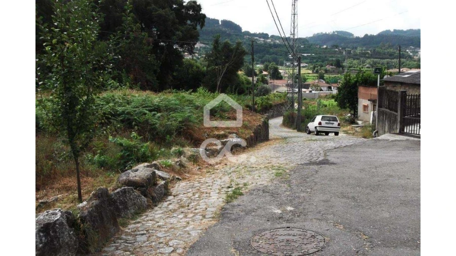 Terreno para Venda em Urgezes Foto 3