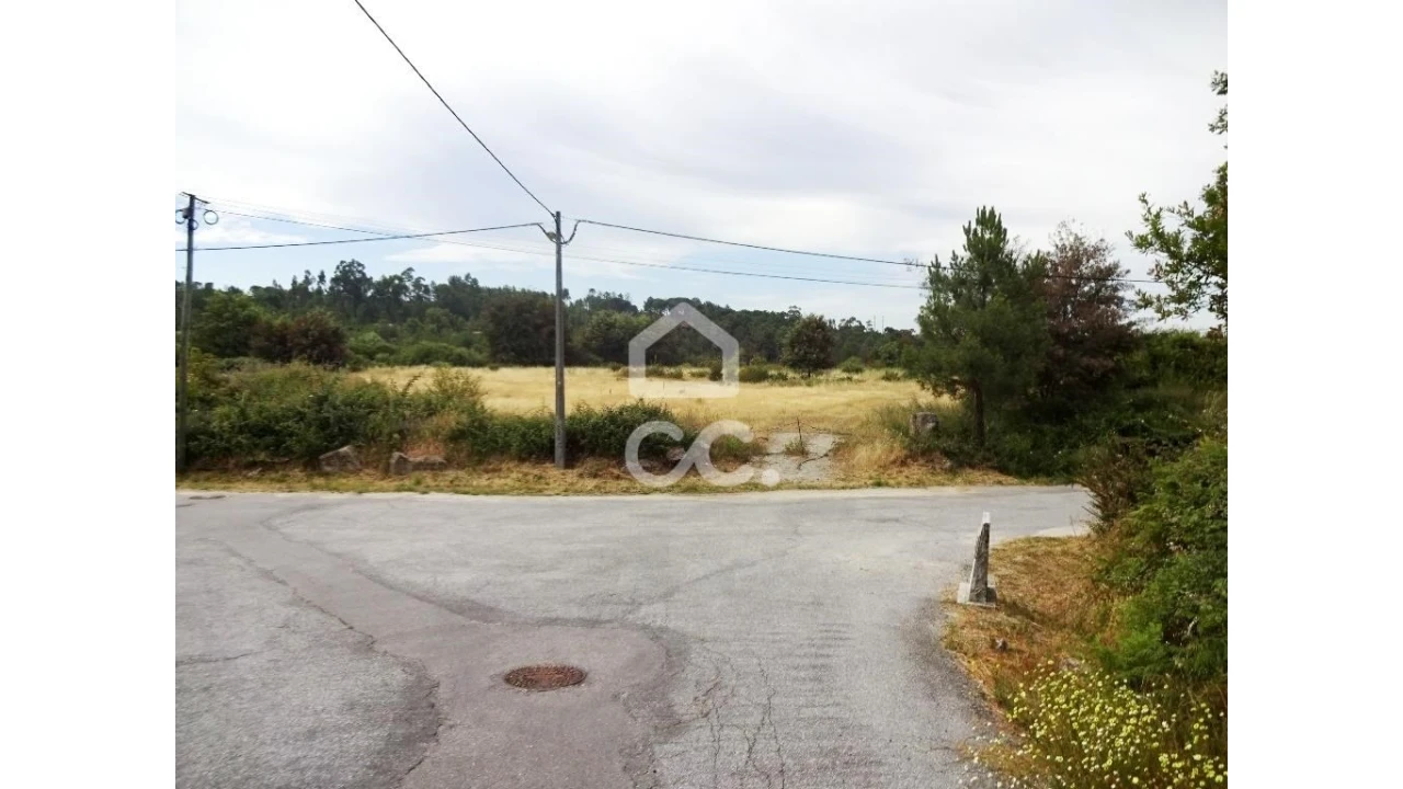 Terreno para Venda em Repeses e São Salvador Foto 1
