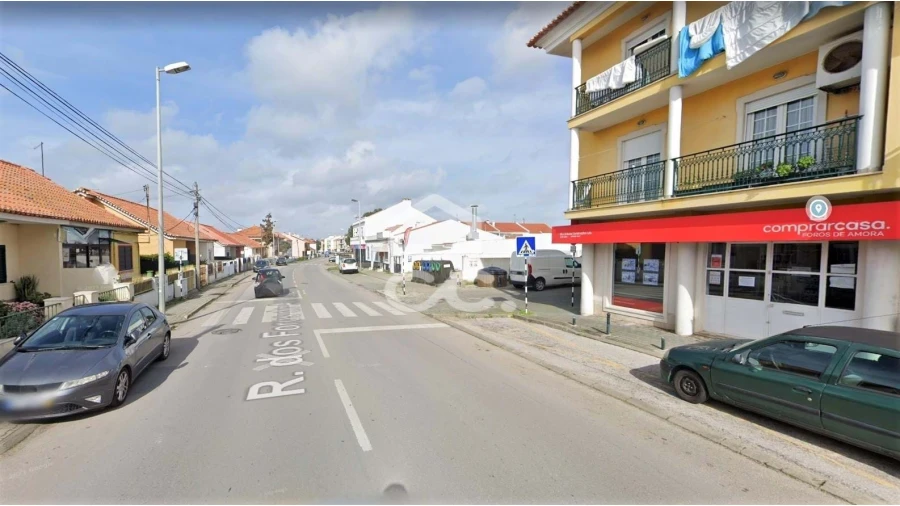 Moradia para Venda em Amora Foto 3
