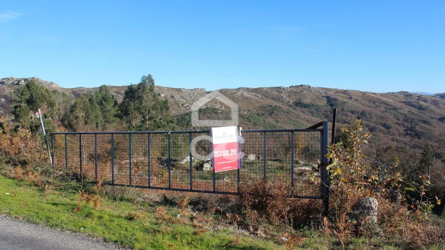 Terreno para Venda em Moreira do Rei e Várzea Cova