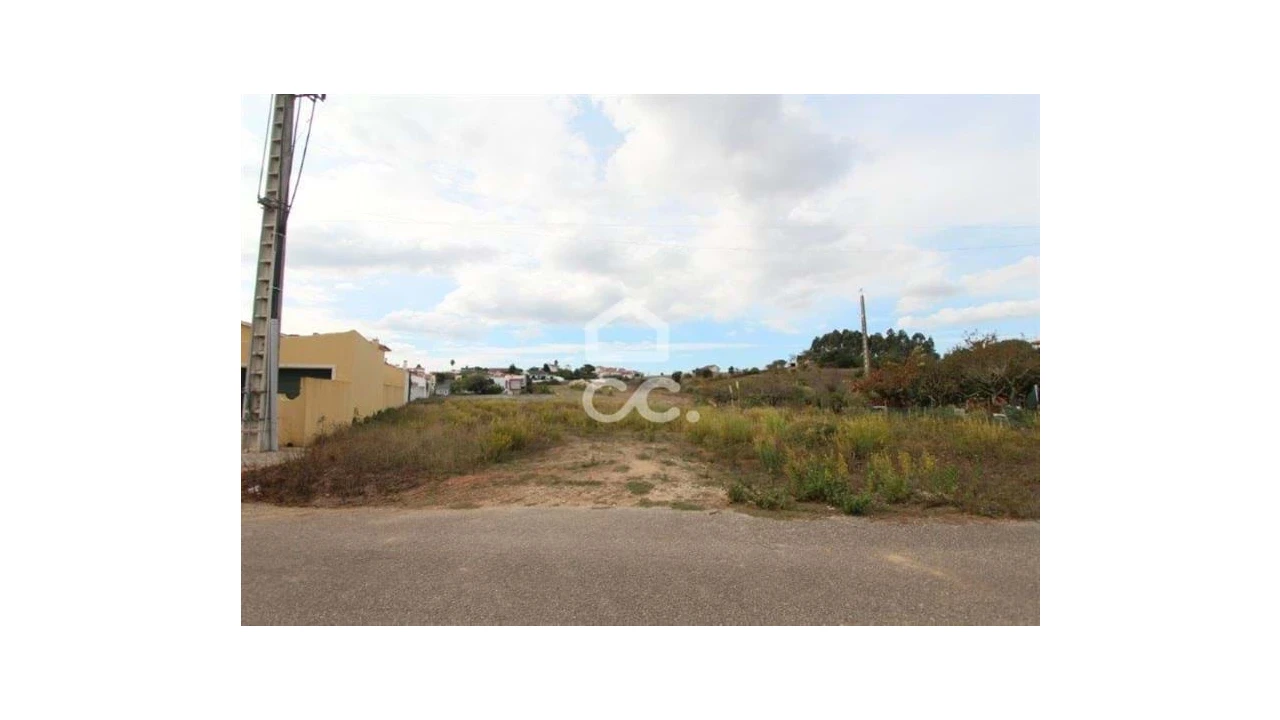 Terreno para Venda em Cadaval e Pêro Moniz Foto 2
