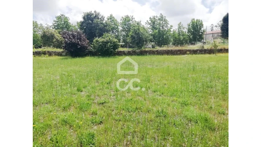 Terreno para Venda em São Vicente de Lafões Foto 2