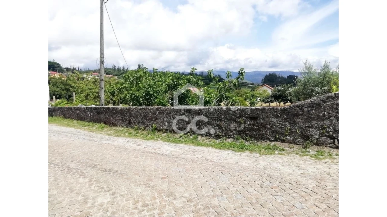 Terreno para Venda em São Vicente de Lafões Foto 4