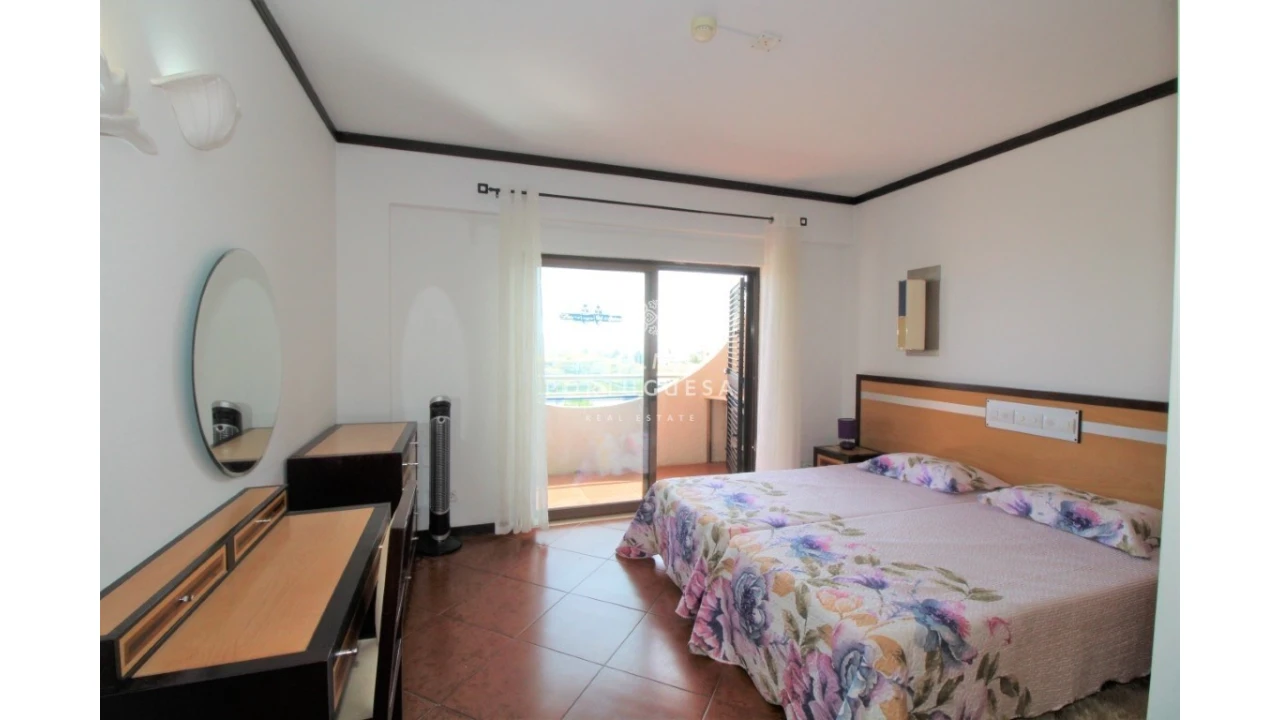 Apartamento T3 para Venda em Albufeira e Olhos de Água Foto 13