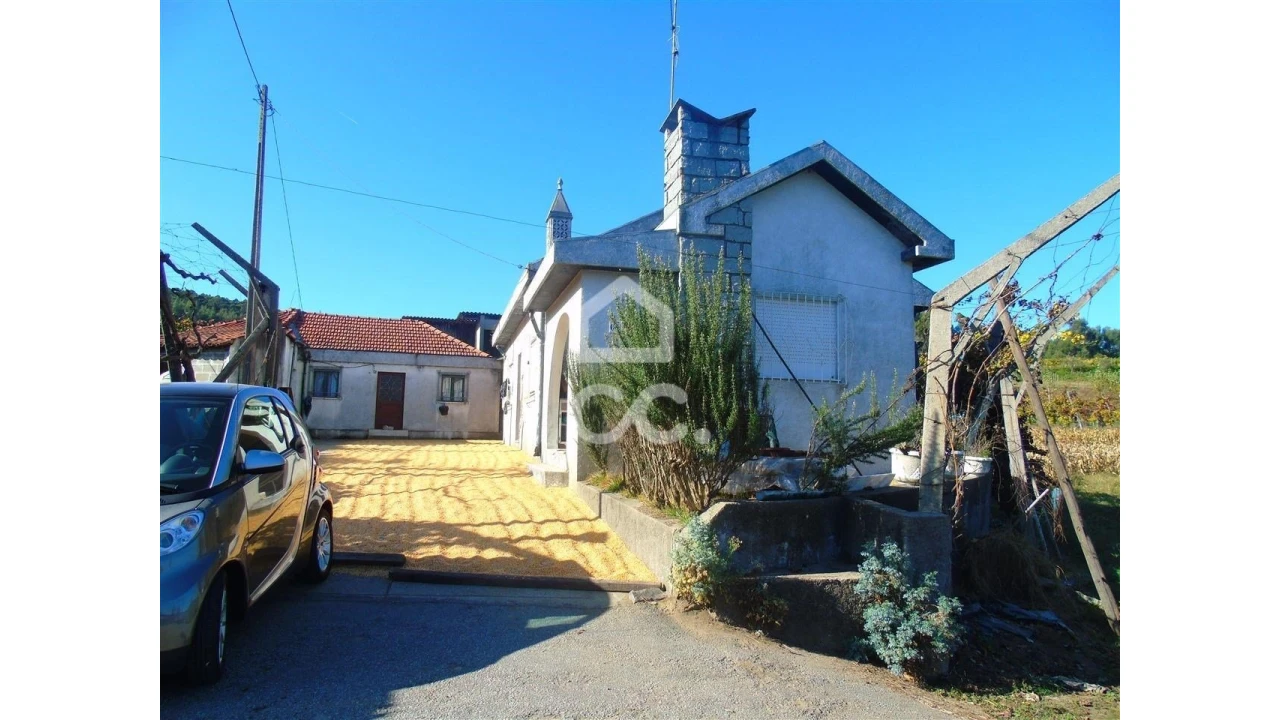 Quinta T5 para Venda em Selho São Lourenço e Gominhães Foto 1