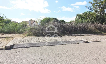 Terreno para Venda em Caparica e Trafaria