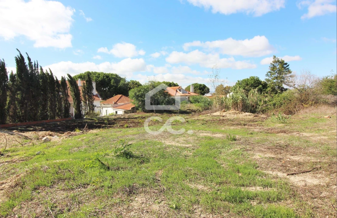 Terreno para Venda em Caparica e Trafaria Foto 1