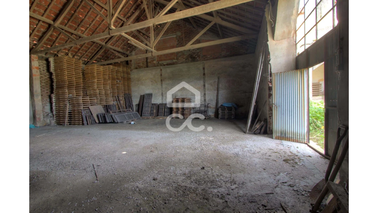 Armazém para Venda em Moita dos Ferreiros Foto 9