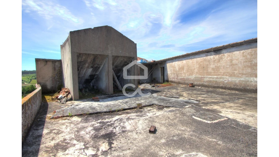 Armazém para Venda em Moita dos Ferreiros Foto 11