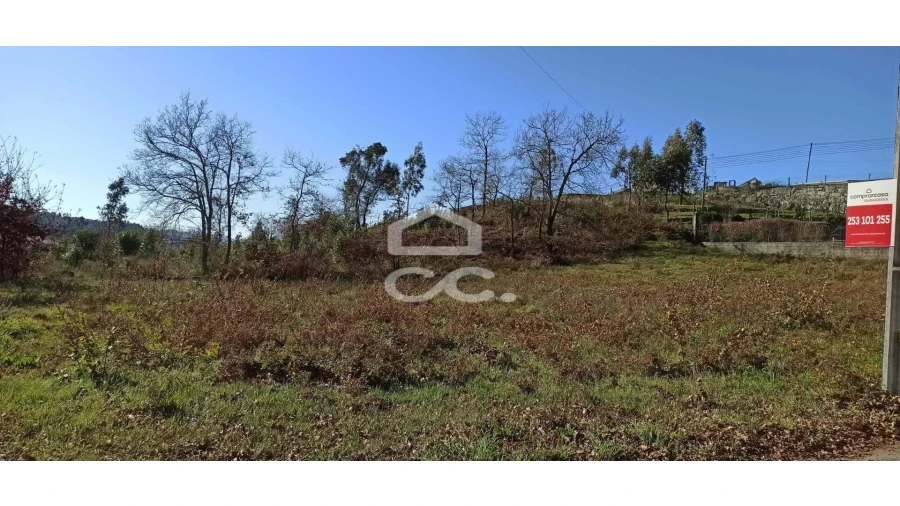 Terreno para Venda em Estorãos Foto 1