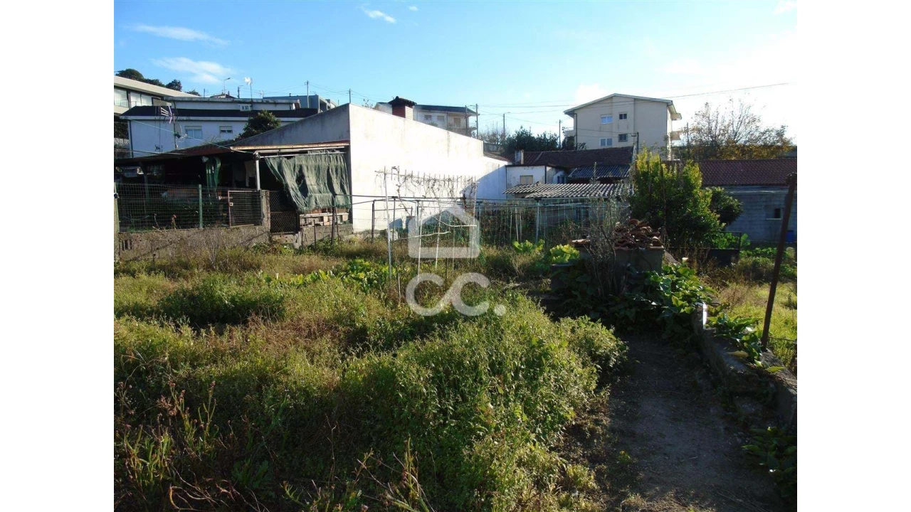 Moradia T2 para Venda em Candoso (São Martinho) Foto 4