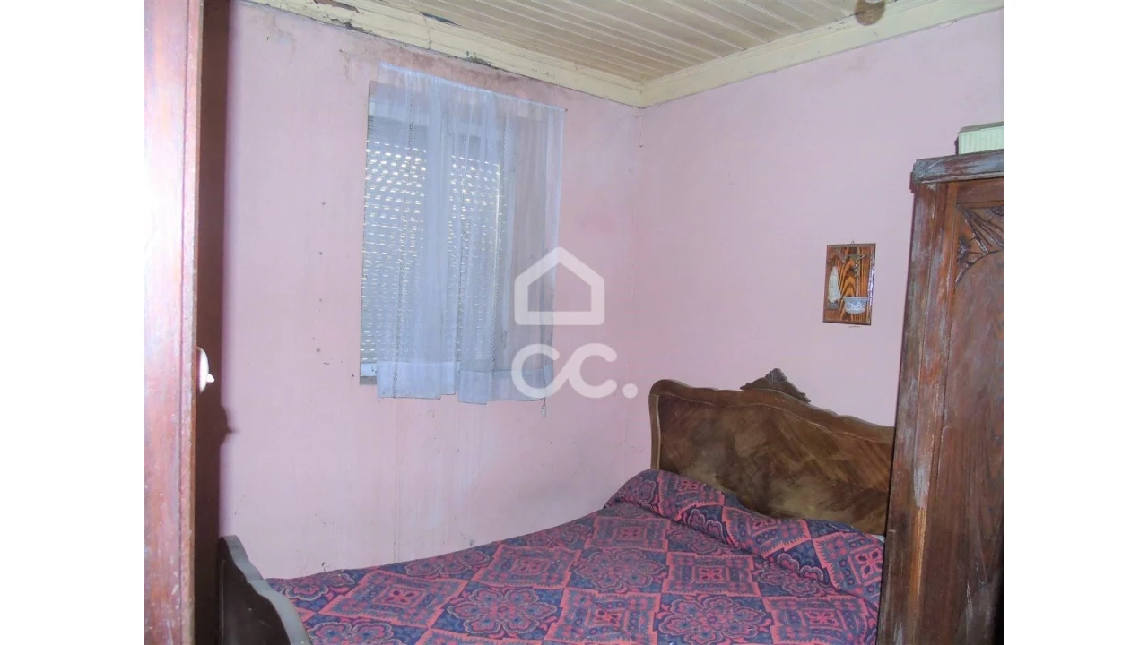 Moradia T2 para Venda em Candoso (São Martinho) Foto 5