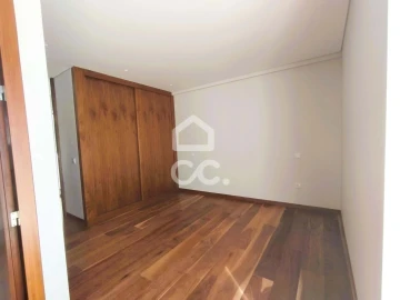 Apartamento T3 para Venda em Póvoa de Varzim, Beiriz e Argivai
