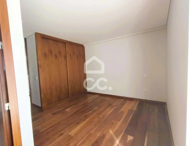 Apartamento T3 para Venda em Póvoa de Varzim, Beiriz e Argivai Foto 4