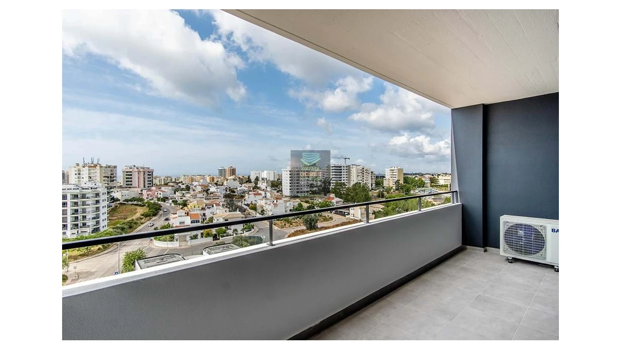 Apartamento T2 para Venda em Portimão Foto 6