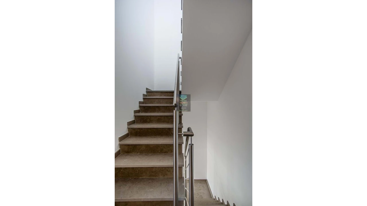 Apartamento T2 para Venda em Portimão Foto 13