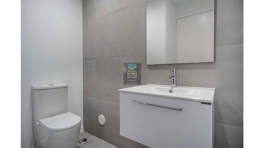 Apartamento T2 para Venda em Portimão Foto 9