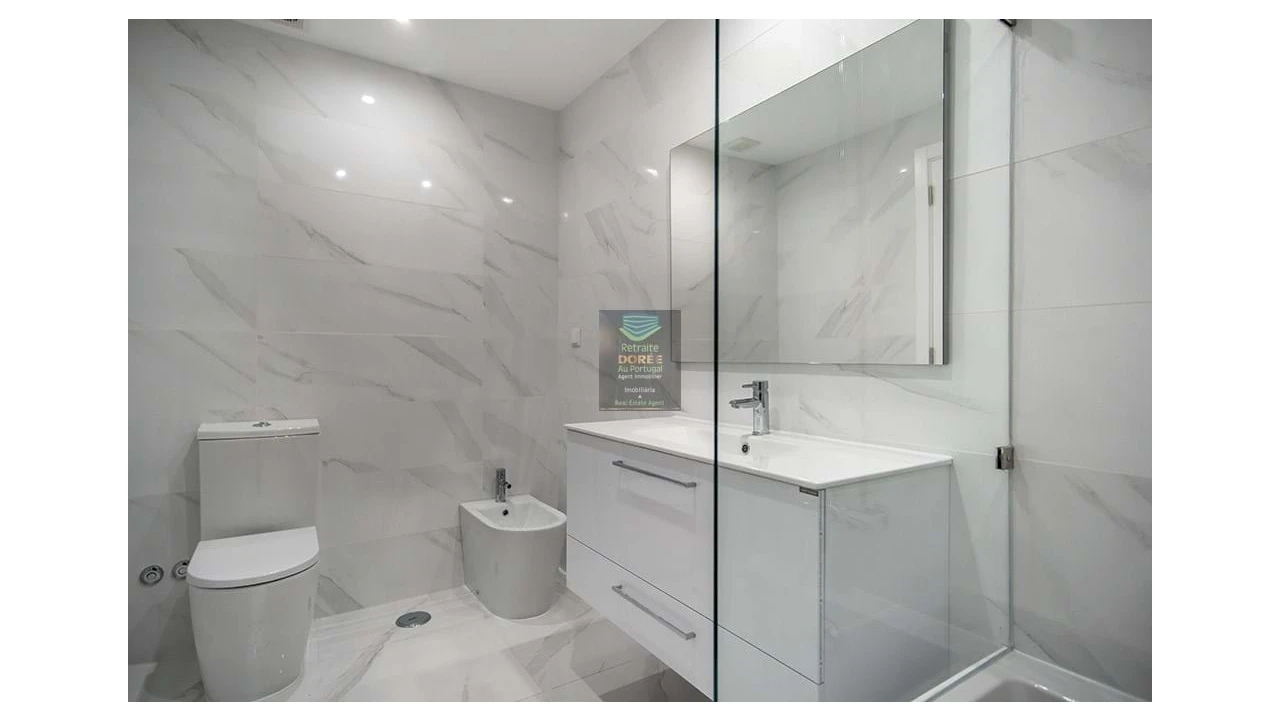 Apartamento T2 para Venda em Portimão Foto 11